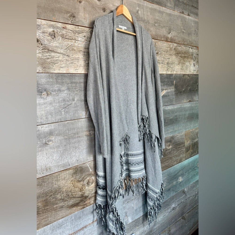 Cabi Prairie Wrap Open Front Waterfall Long Cardigan M Gray Fringe Western Drape - Picture 3 of 14